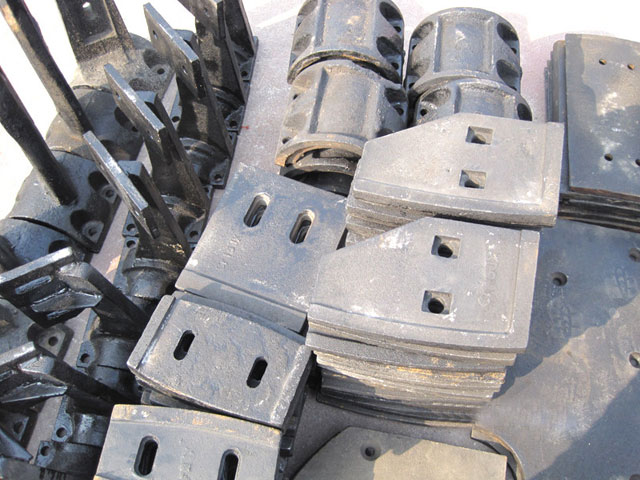 攪拌(bàn)機耐磨件